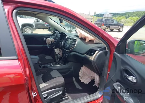 2016 Jeep Cherokee Sport z USA, uszkodzony, nr VIN 1C4PJMAS1GW226977